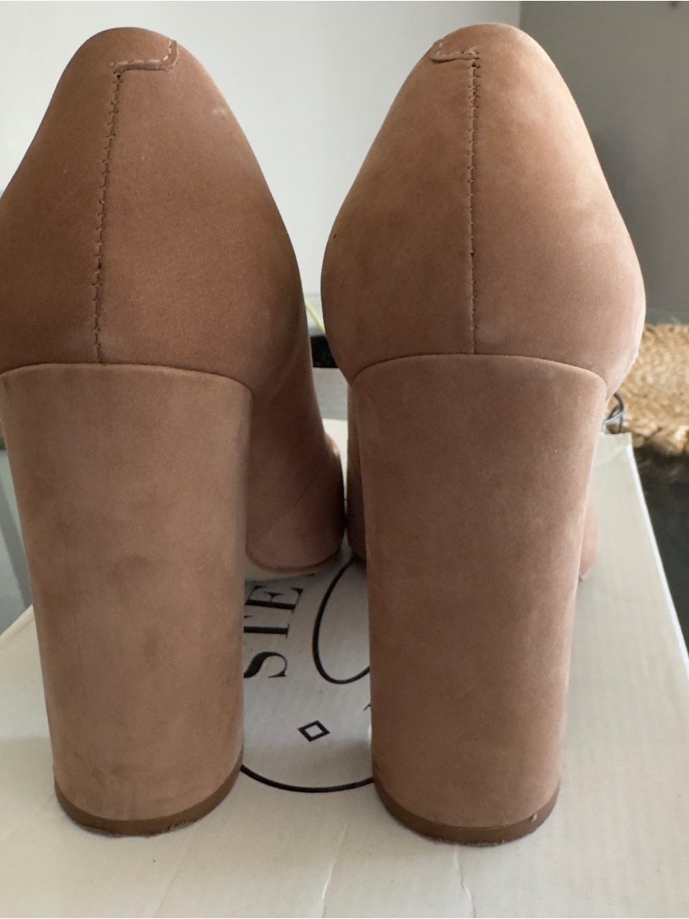Steve Madden prance Women's Nude Pointed-Toe Pumps 7.5 - Picture 2 of 7